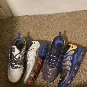 Vapor Max ,color ways, worn only a few times perfect conditions, size 10,size 12